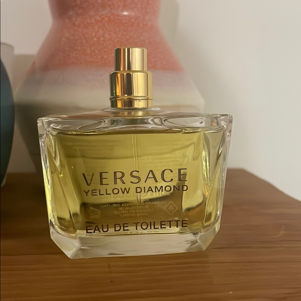 ☔️ Versace Yellow Diamond